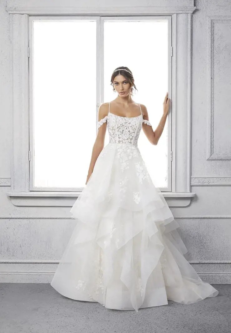 Spring 2022 Wedding Dress Trends Image