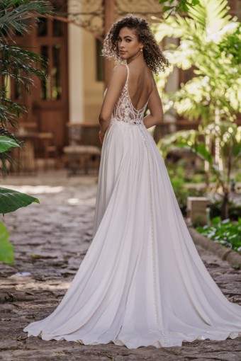 Allure Bridals Style #3558 #0 default thumbnail