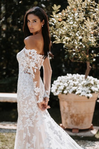 Allure Bridals Style #9863L #0 default thumbnail